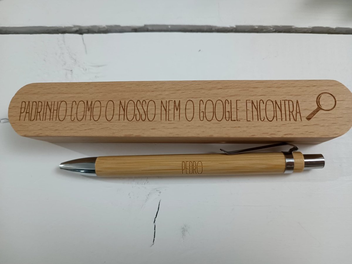 Caneta – Estojo com caneta em Bambu – Padrinho como o meu nem o Google encontra