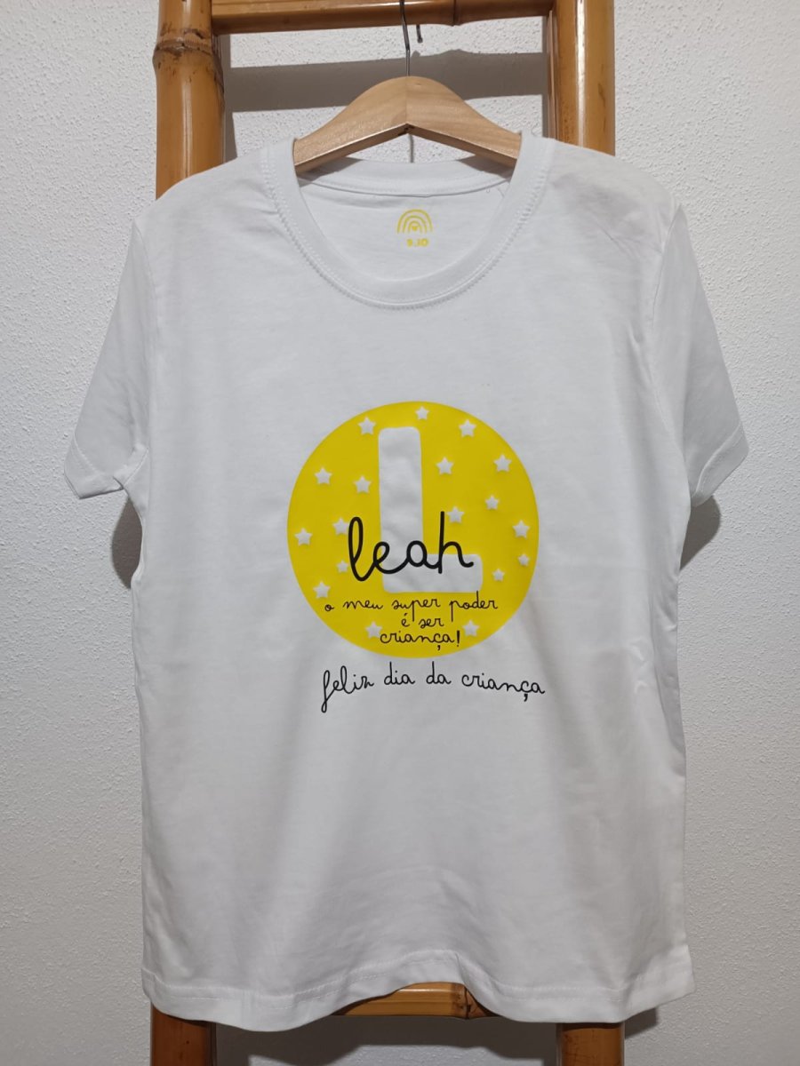 T-Shirt (Dia da Criança) – O meu super poder é ser criança – Feliz dia da criança (com nome)